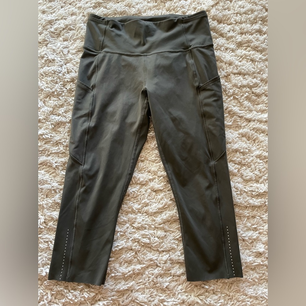 Lulu cropped pants - Olive green